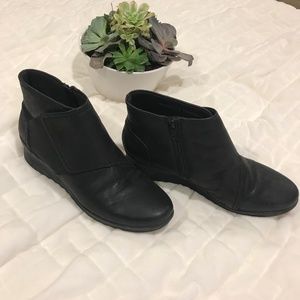 Clarks Cloudsteppers Caddell Rush Wedge Booties